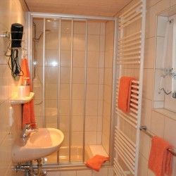 Ferienwohnung 1 - Badezimmer